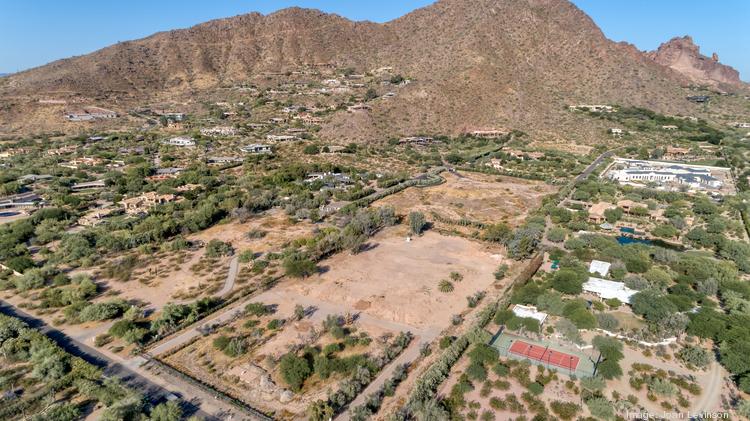 Vacant Paradise Valley lot