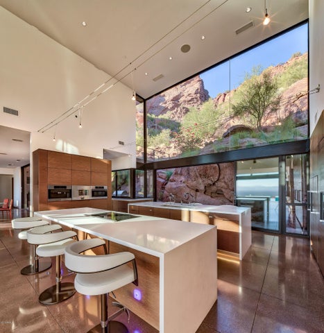5212 E Red Rock Dr Phoenix AZ 85018-1823