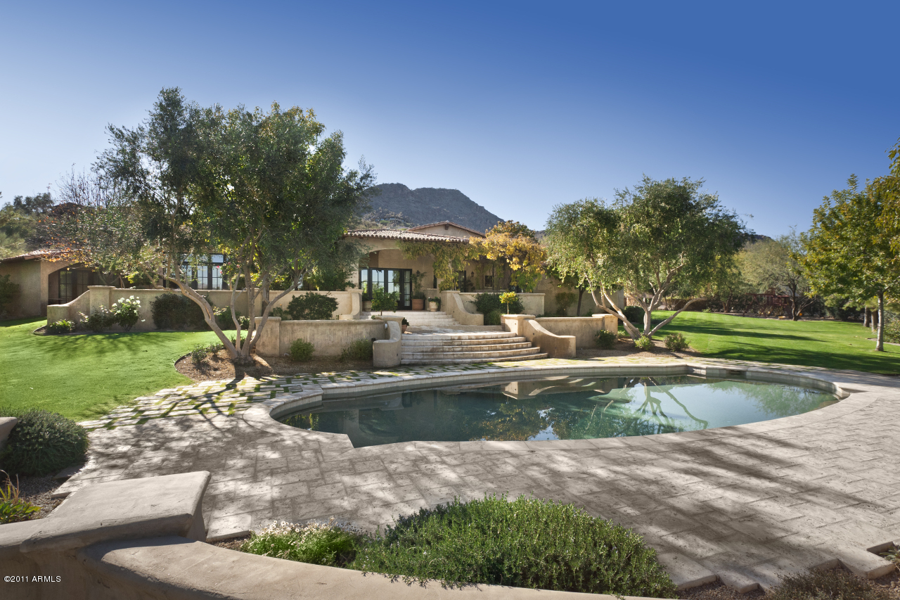 6044 E Foothill Dr N Paradise Valley AZ 85253-3012