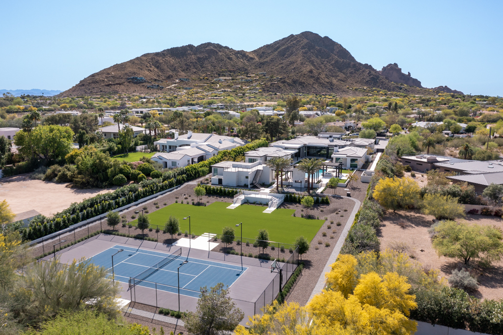 5641 N Casa Blanca Dr Paradise Valley AZ 85253